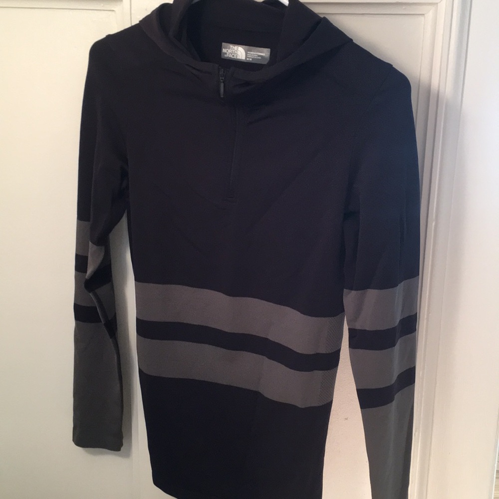 THE NORTH FACE workout top